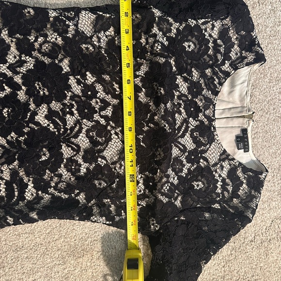 Theory! Elegant Beautiful Black lace theory dress dry cleaned!!! - Picture 8 of 9